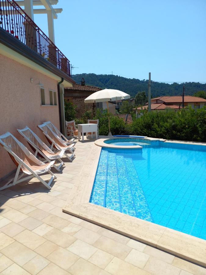 Villa Ester كامايوري المظهر الخارجي الصورة
